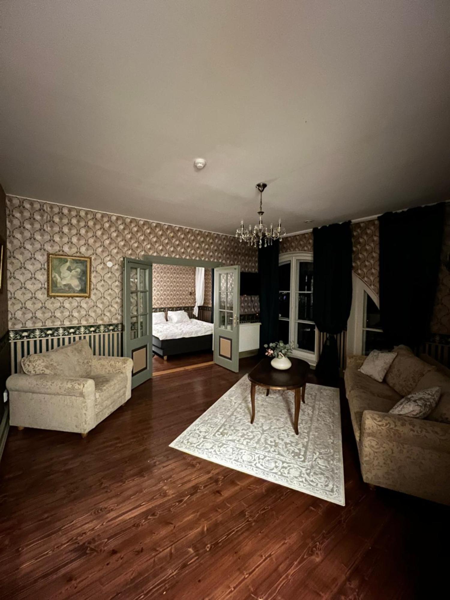 Отель Saku Mois & Saku Manor Экстерьер фото